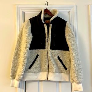 Burton Women’s White Yeti zip up